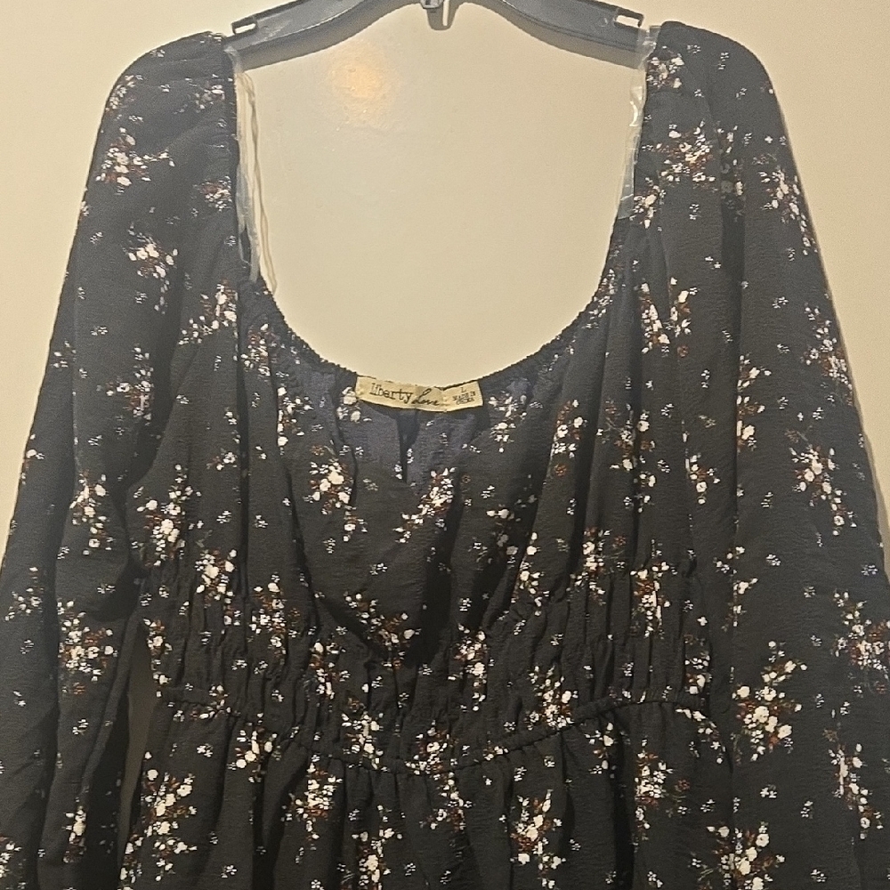 Liberty Love Black Ruched Long Sleeve Blouse